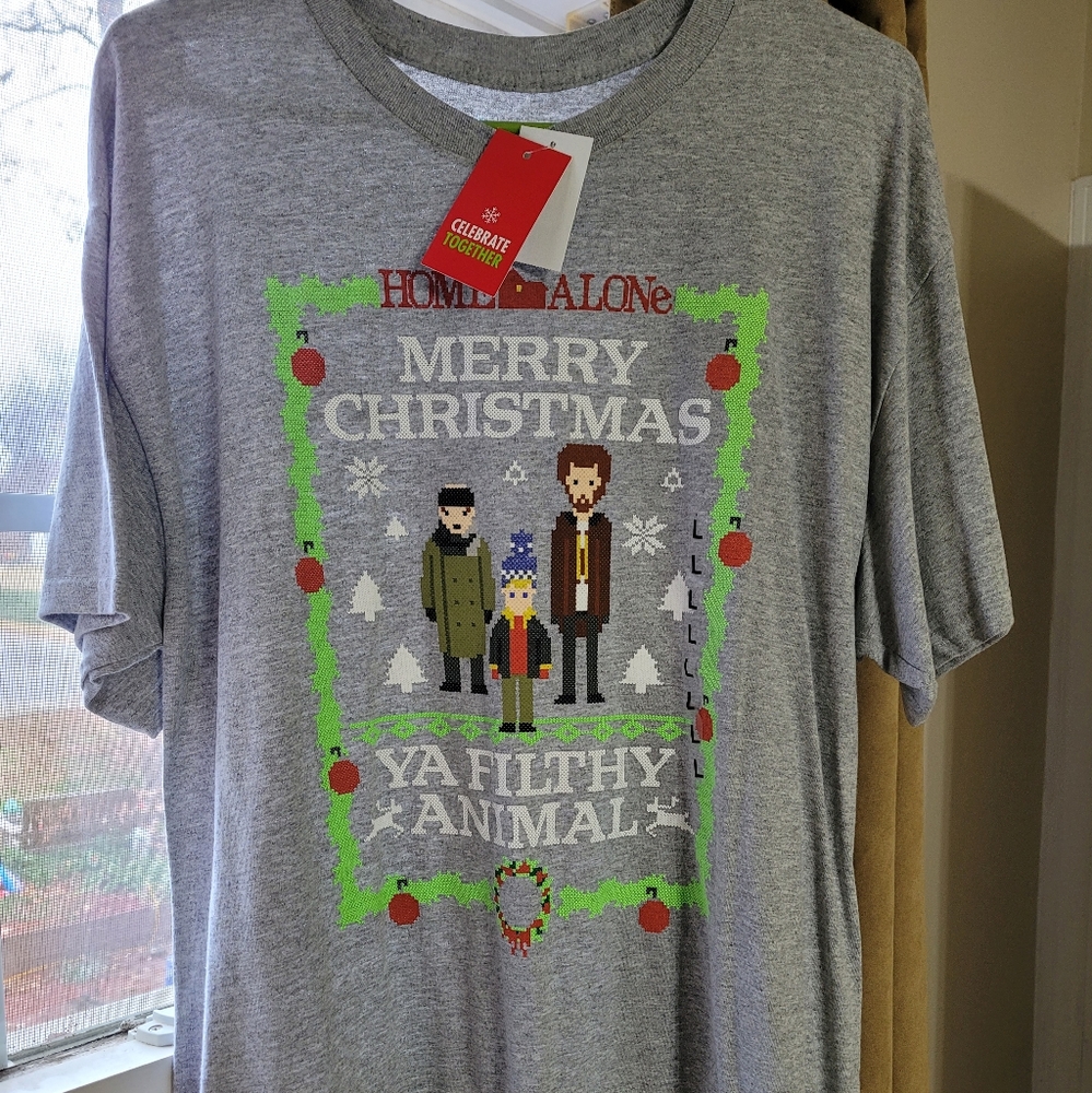 Cute Christmas tshirt! Lg